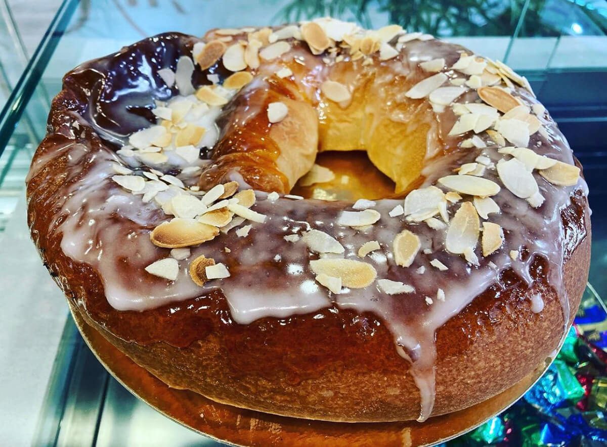 La Corona de San Pedro vuelve a las confiterías de Valladolid: el dulce con más de cuatro décadas de historia