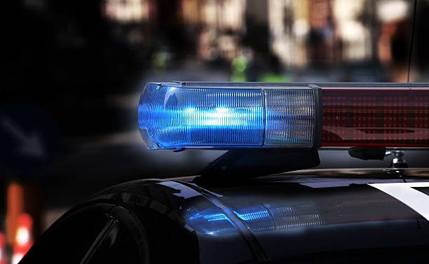 Un joven de 23 años arranca de un tirón la cadena de oro a una mujer de 81 años en el barrio de Coronación
