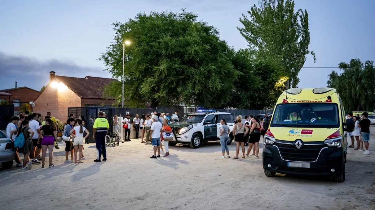 Madrid moviliza hospitales, autobuses y refugios para atender a miles de vecinos desplazados por los incendios