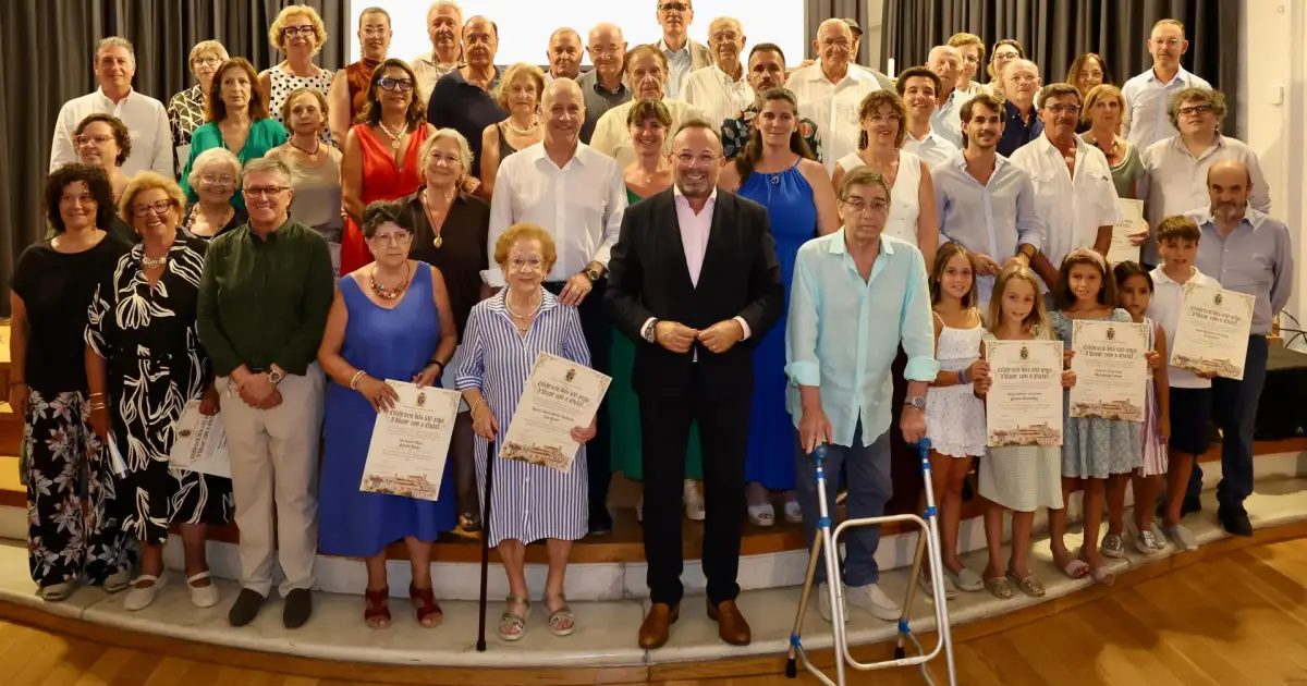 Alaior celebra cien años como ciudad homenajeando a los empresarios que forjaron su historia