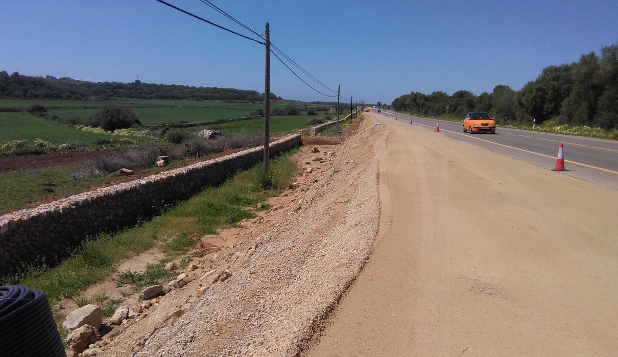 El polvo de las obras en la carretera general de Menorca levanta alarmas en el Consell