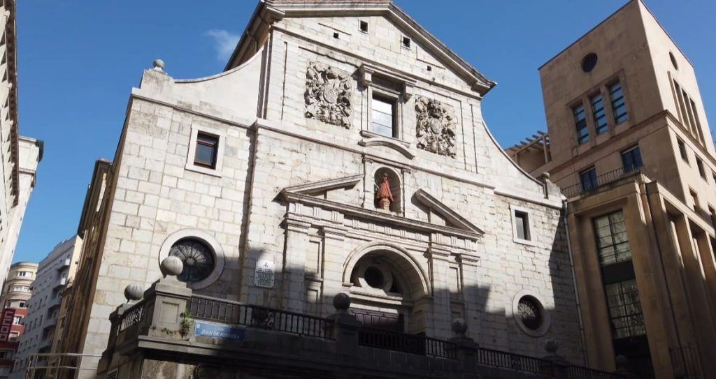 Santander convoca un concurso internacional de vídeo mapping para iluminar la Iglesia de la Anunciación