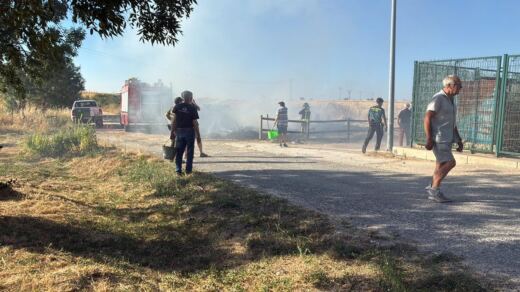 El incendio de Brieva remite y permite el regreso de los vecinos evacuados tras días de alerta máxima