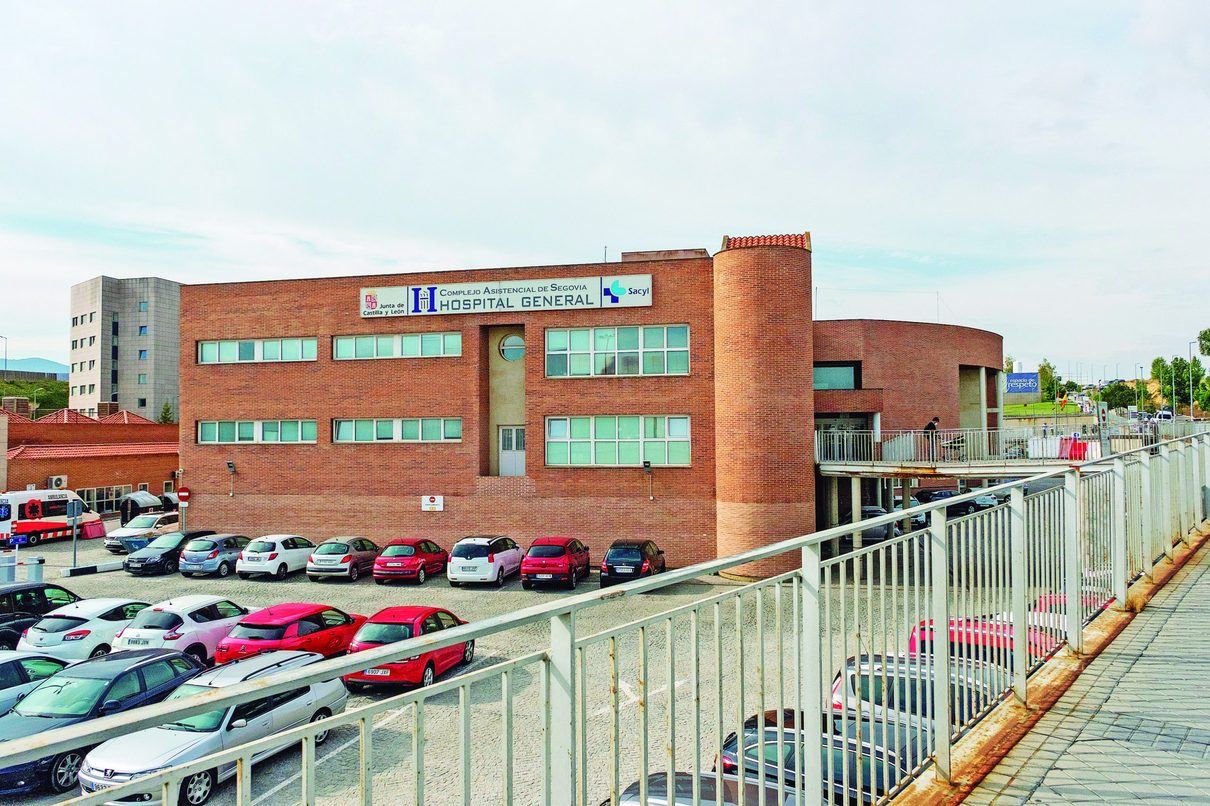 Un mes sin respuesta: el fallo telefónico del Hospital de Segovia desespera a miles de pacientes