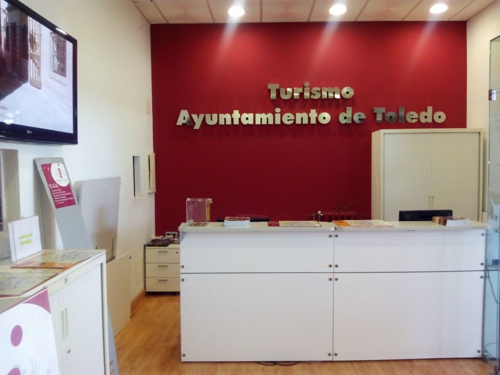 Cuatro trabajadores de la Diputación llevan medio año cubriendo el turismo municipal de Toledo sin convenio vigente que lo re