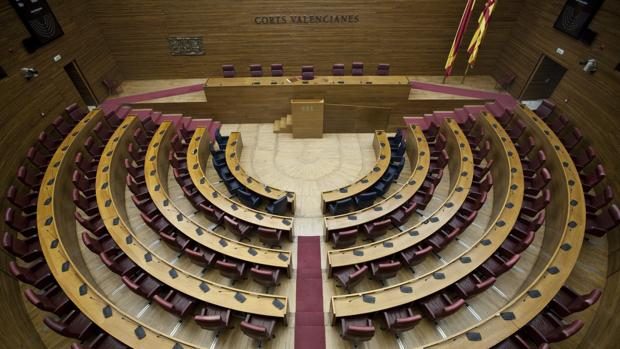 PP y Vox aprueban por triplicado la misma enmienda en los presupuestos valencianos sin que nadie lo advierta