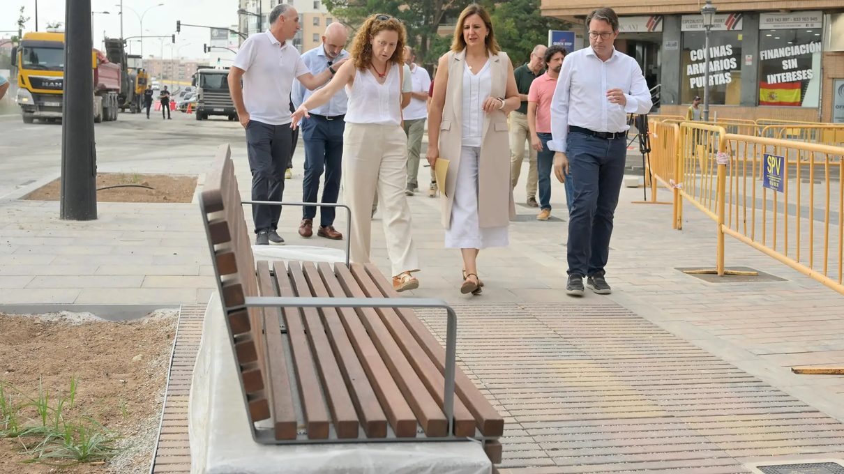 El calor obliga a aplazar tres meses la entrega de las obras de Pérez Galdós, que no abrirán del todo hasta diciembre