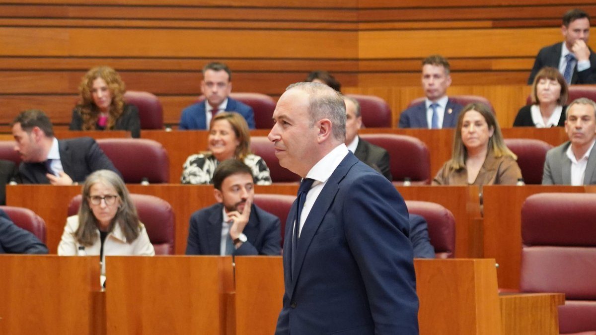 Víctor Alonso Monge cierra casi dos décadas en la Diputación de Valladolid para dar el salto a las Cortes regionales