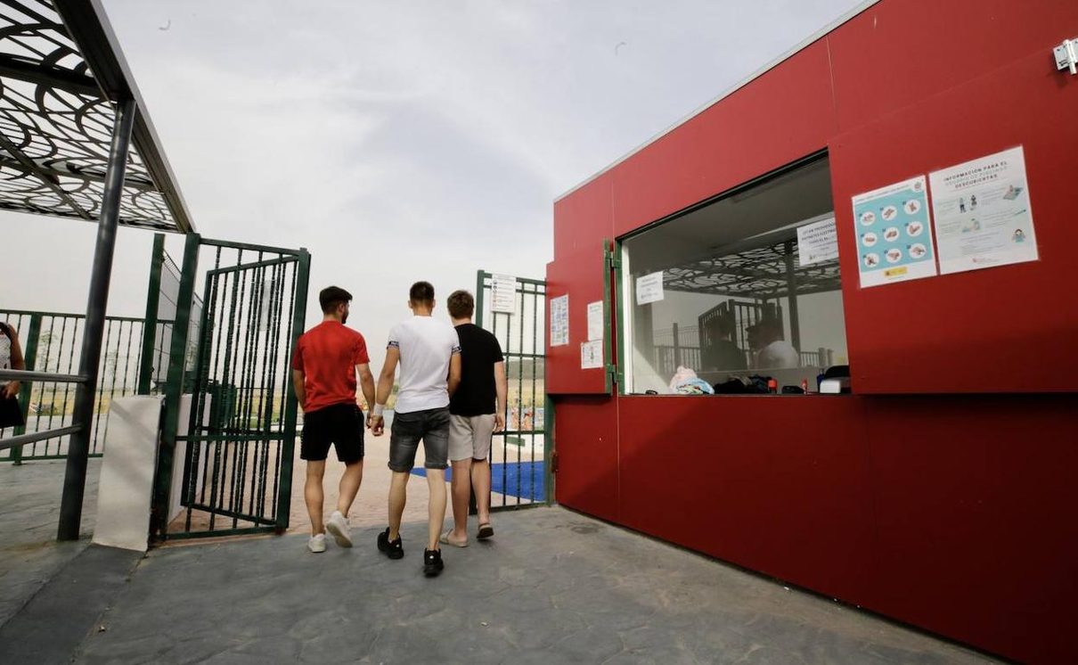 Las piscinas municipales de Valladolid recurren a controladores de acceso por segundo año consecutivo al no encontrar empresa