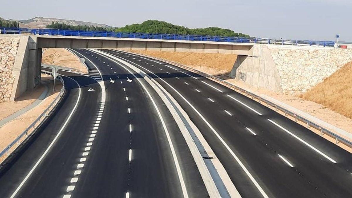 El 27 de julio llega por fin la apertura de 31 kilómetros de la Autovía del Duero después de siete años de obras