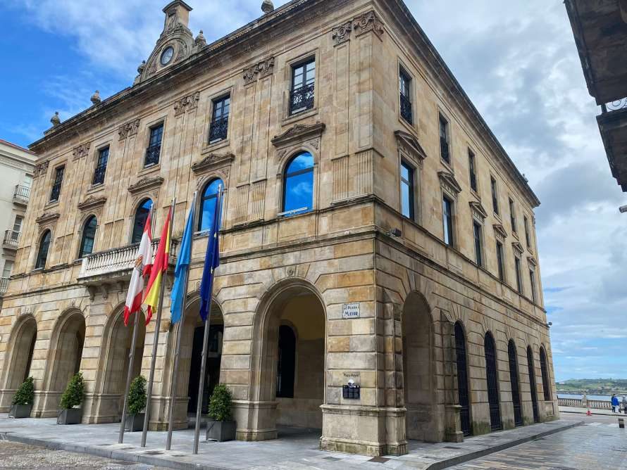Vitoria encarga un estudio de 20.000 euros para saber si puede exigir cambios en los cultivos de tierras privadas