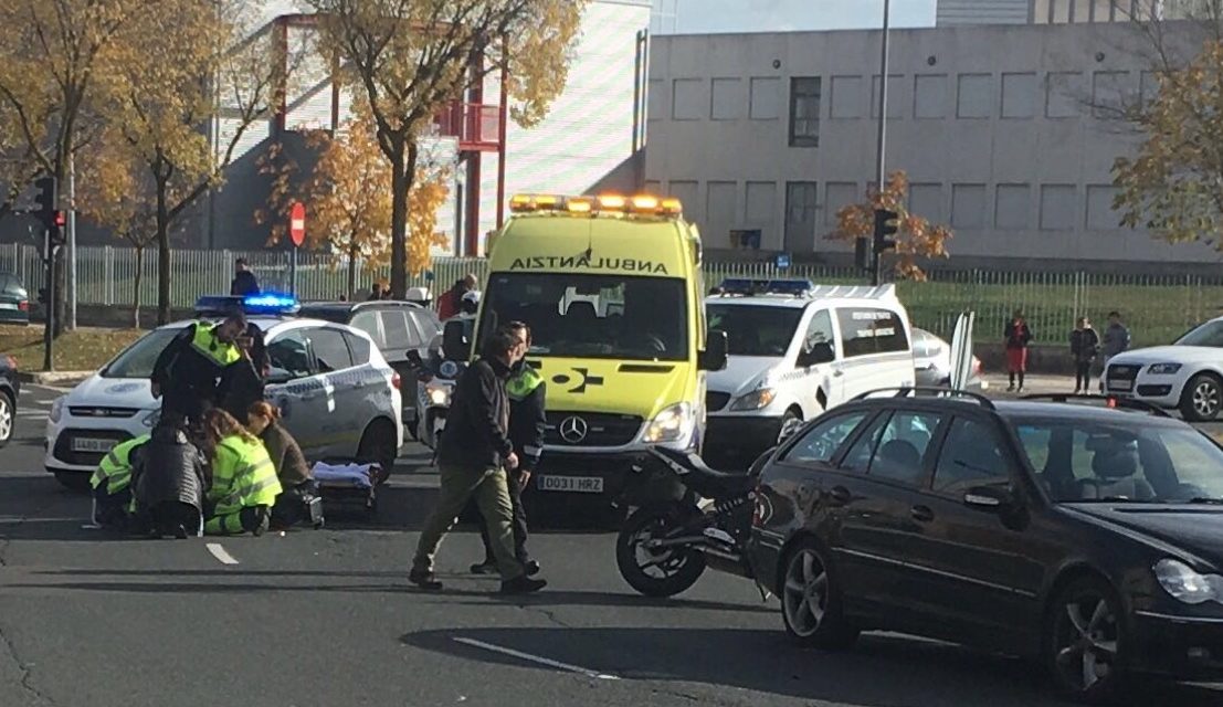 Un jueves negro para los motoristas en Vitoria: cuatro heridos en accidentes distintos a lo largo del día