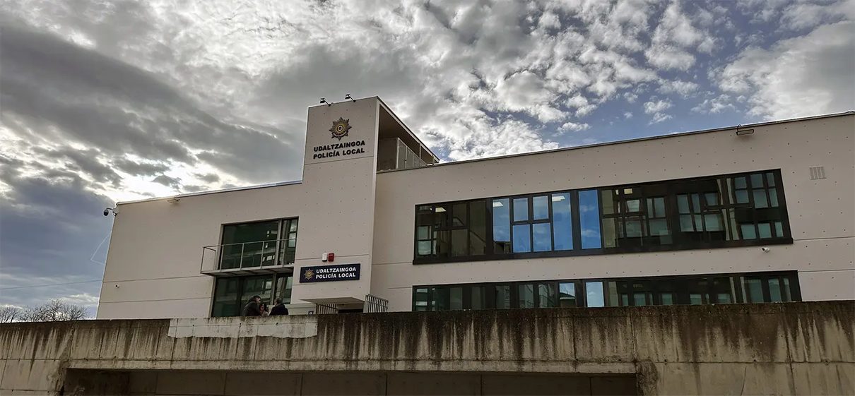 La Policía Local de Vitoria no podrá atender denuncias cuatro noches durante las fiestas de La Blanca por falta de agentes
