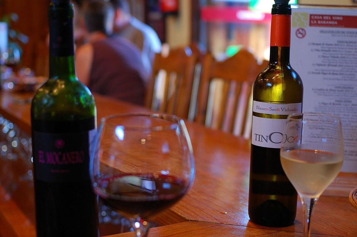 Ávila convertirá su Muralla en el escenario de una gran fiesta del vino con 40 bodegas participantes