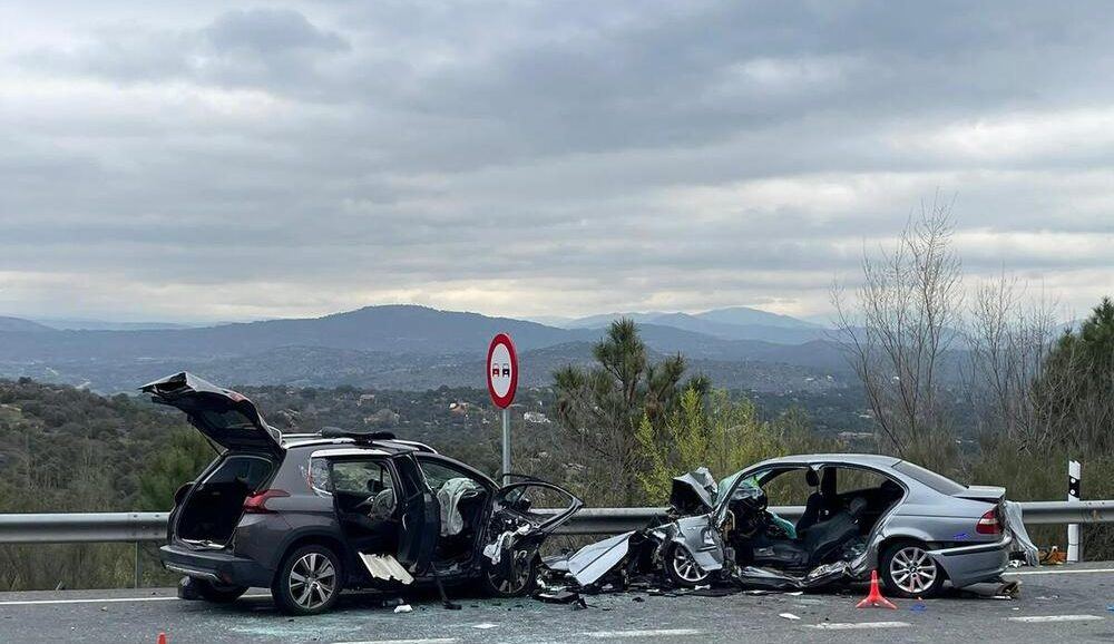 Un motorista pierde la vida en Ávila al colisionar con un vehículo en una trágica tarde