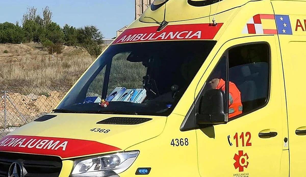 Un hombre queda atrapado en su coche volcado en las cercanías de Poza de la Sal