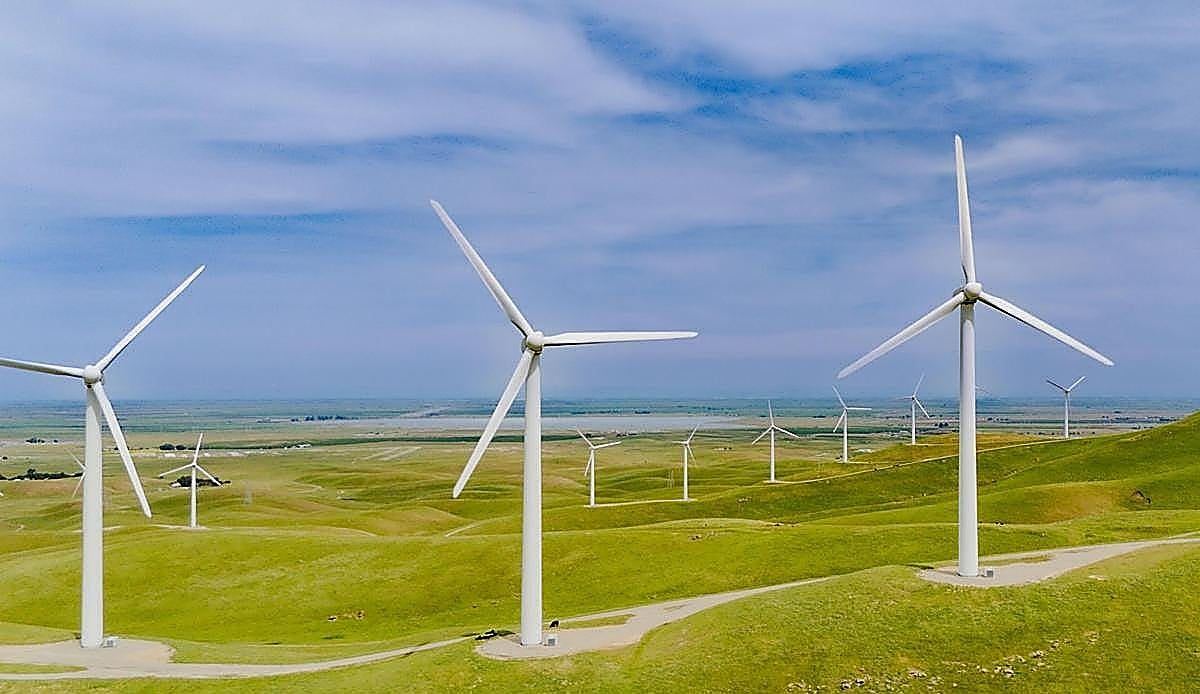 Siete gigantes de 266 metros amenazan con expropiar terrenos a 225 propietarios en la comarca de Oca
