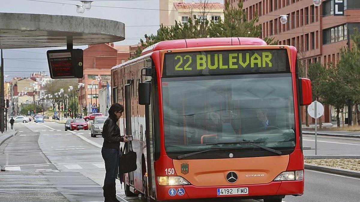 El asfaltado de Burgos obliga a desviar nueve líneas de autobús urbano durante dos días