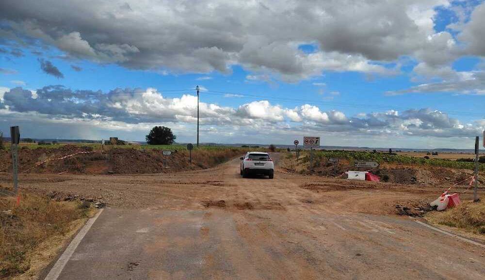 Los vecinos de Padilla de Arriba recuperan su acceso por carretera tras semanas de aislamiento forzoso