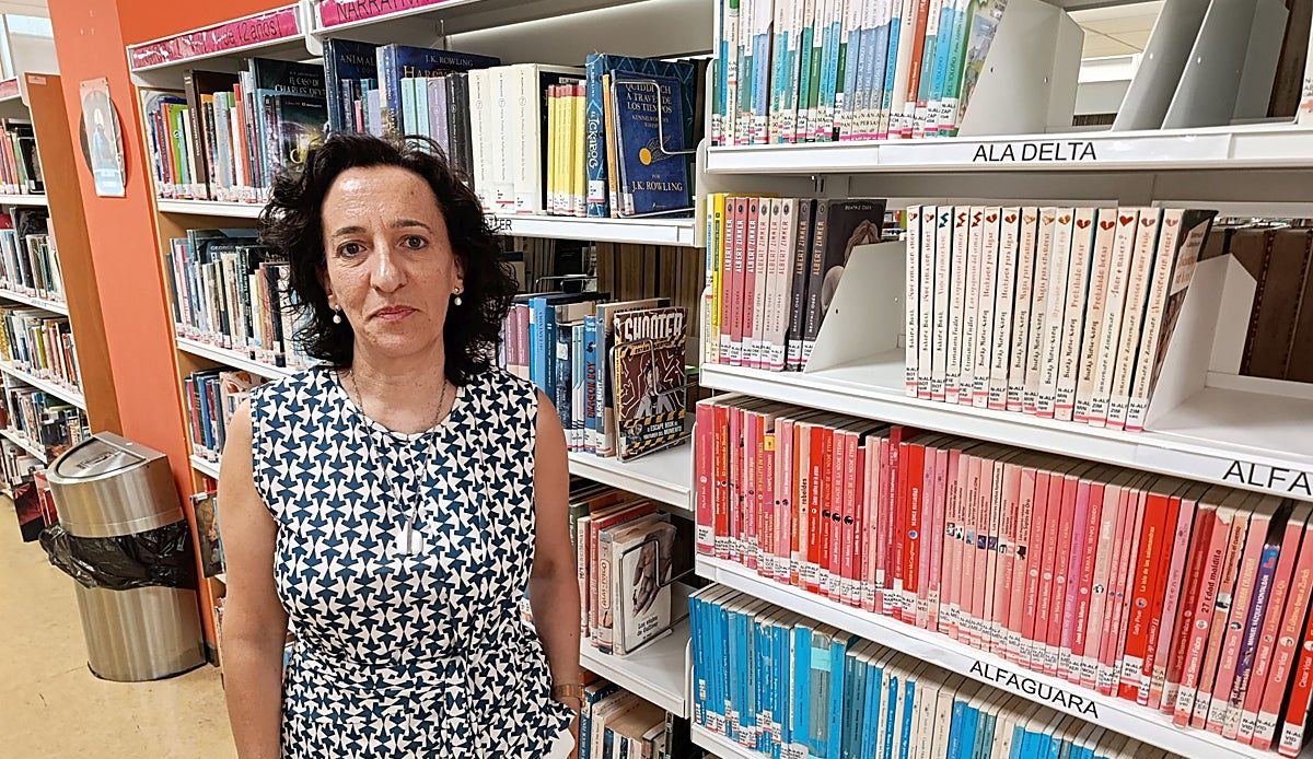 La nueva directora de la Rodríguez Moñino quiere poner la biblioteca al servicio de quienes más lo necesitan