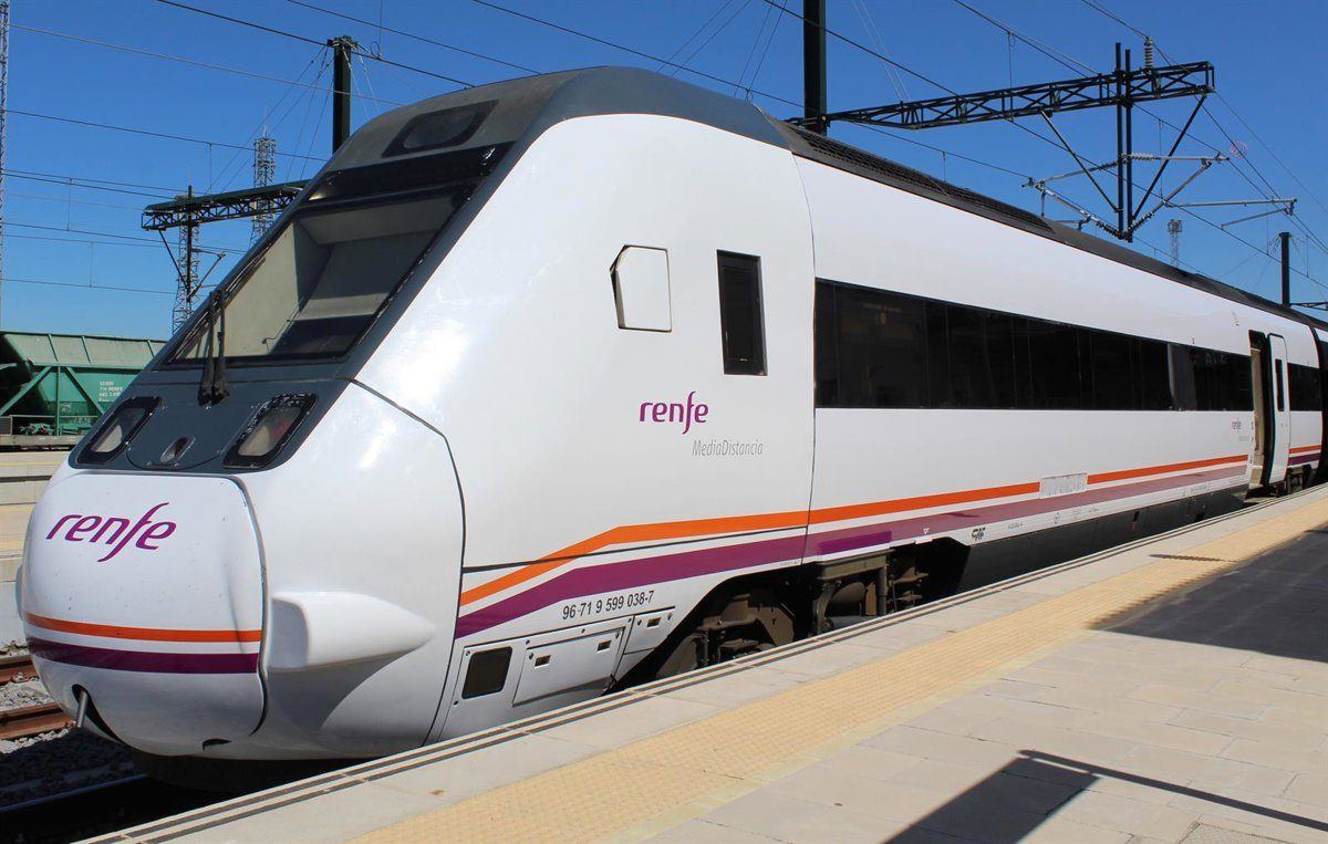 El tren Cáceres-Sevilla vuelve a circular por vías el 6 de septiembre, aunque no para todos los servicios