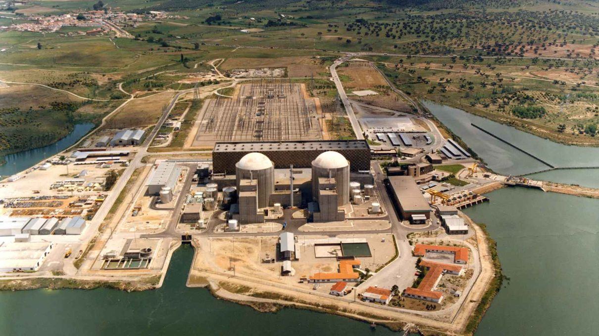 Almaraz seguirá encendida hasta 2030: una victoria que salva miles de empleos en Extremadura