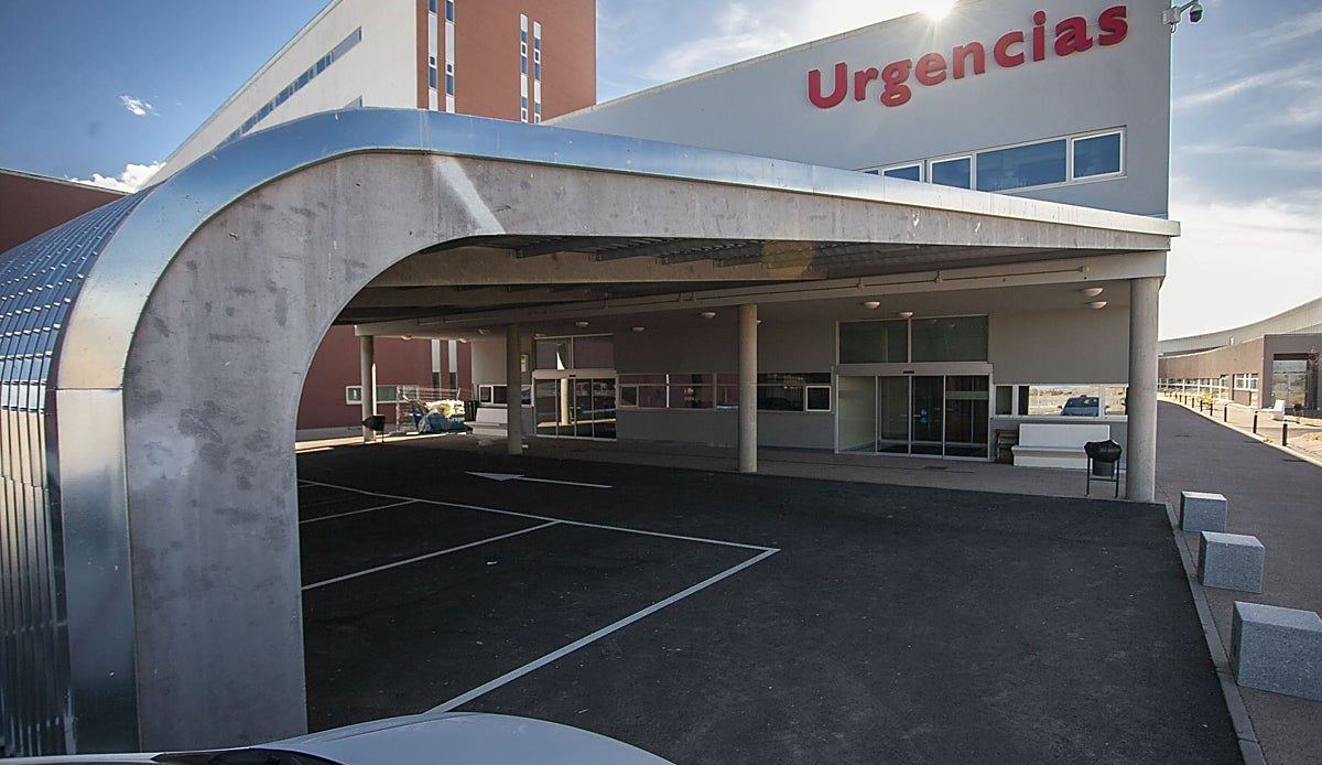 La coordinadora de Urgencias del Hospital Universitario de Cáceres dimite por la falta de médicos y el riesgo para los pacien