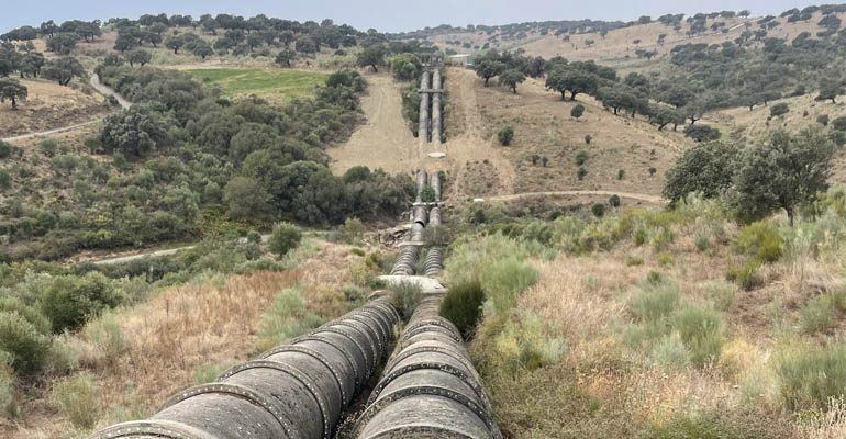 Cáceres lleva 34 años con un suministro de agua provisional y exige que las obras del trasvase pasen del papel a la realidad