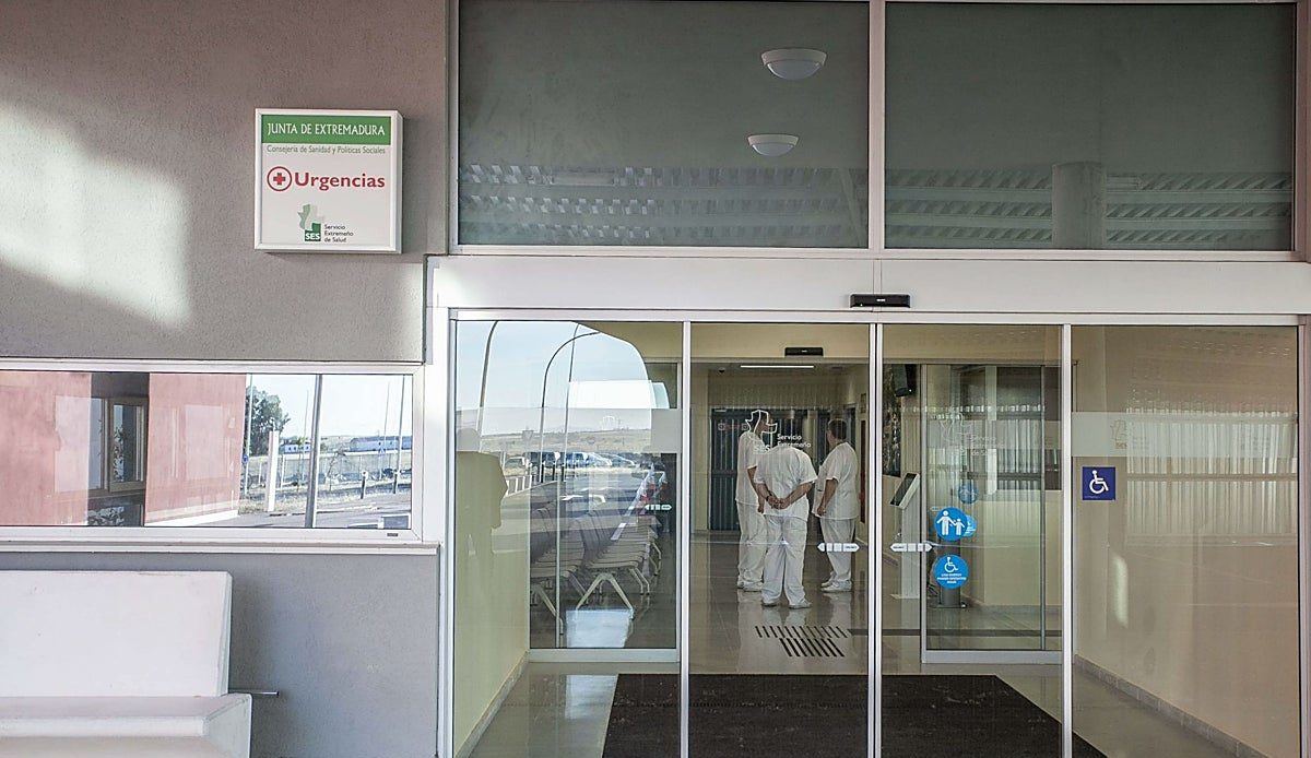 Segunda dimisión en Urgencias del Hospital de Cáceres agrava la crisis del servicio este verano