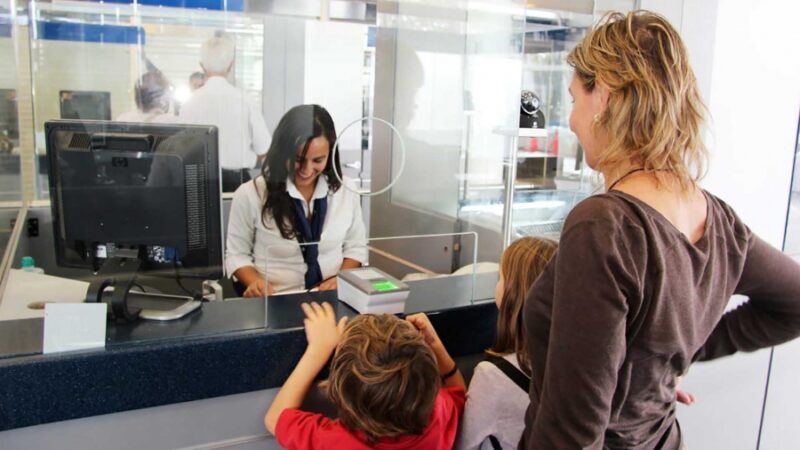 Vox presiona al Ayuntamiento de Cáceres para que las ayudas a las familias con hijos no se pierdan en la burocracia