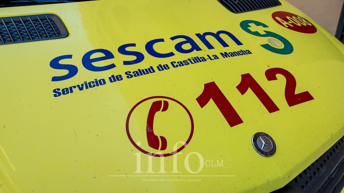 Un menor herido tras salirse un vehículo de la carretera en El Casar es trasladado en UVI a Madrid