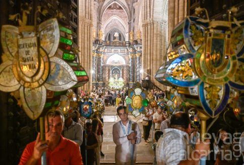 Sigüenza llena de luz sus calles medievales en una procesión que impulsa su candidatura a la UNESCO