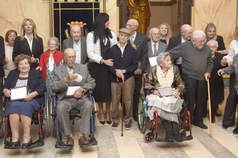 Ablanque celebra su 27º homenaje a los mayores con el presidente de las Cortes de C-LM como testigo de honor