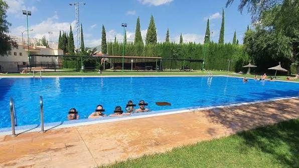 Actos vandálicos obligan a cerrar antes de tiempo la piscina de Almoguera dejando a los vecinos sin baño el último fin de sem