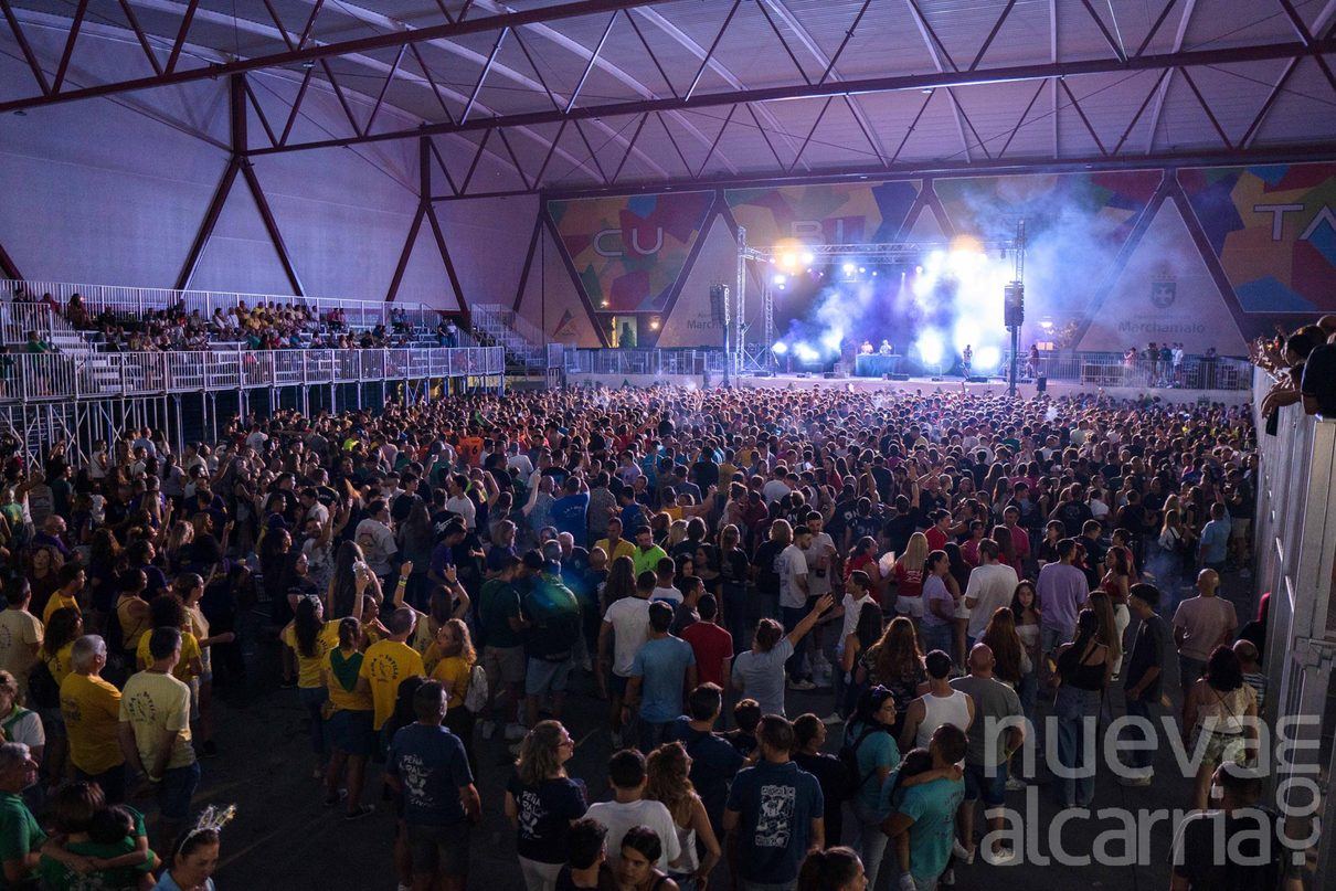 Marchamalo arranca su Feria de Agosto con miles de vecinos y una noche de música que llenó el recinto hasta la bandera