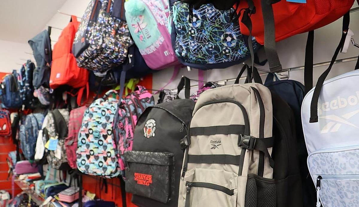La vuelta al cole en León puede vaciar el bolsillo: hasta 400 euros por niño solo en libros