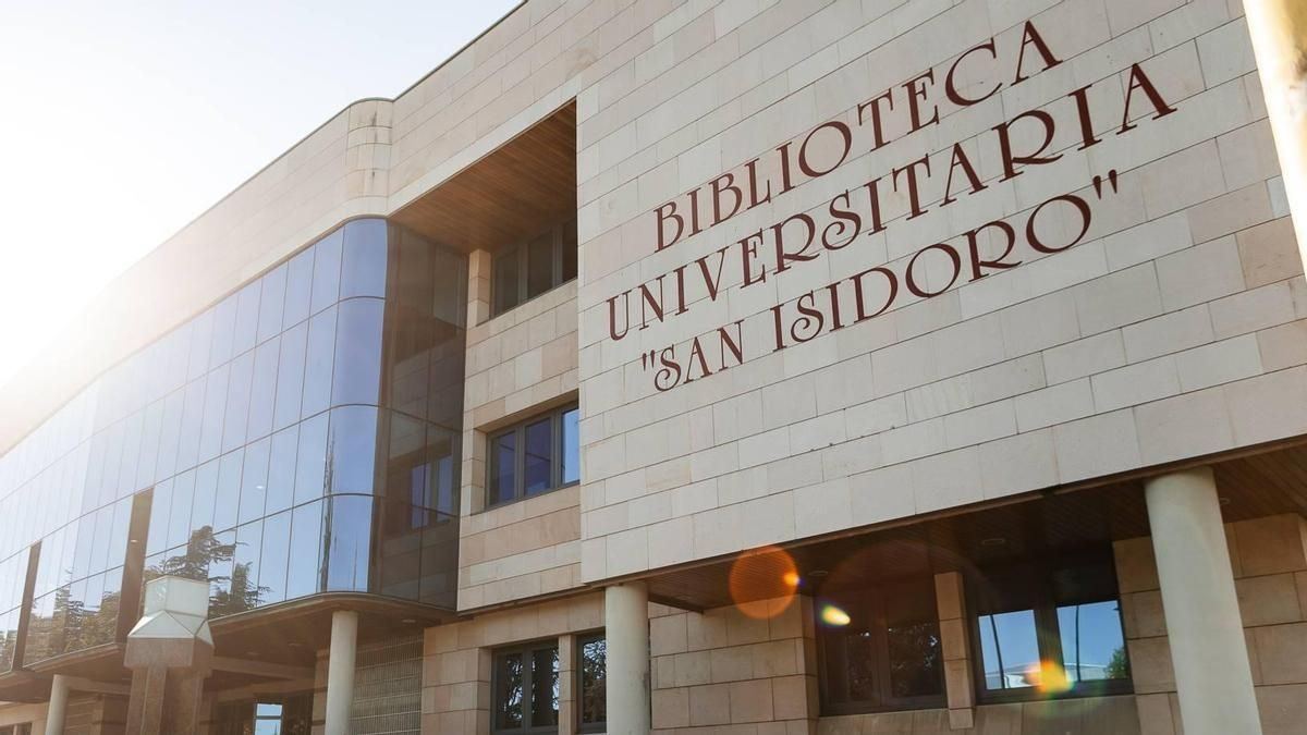 Una leonesa con las mejores notas de Bachillerato exige que se reconozca el mérito académico tras perder el privilegio de la