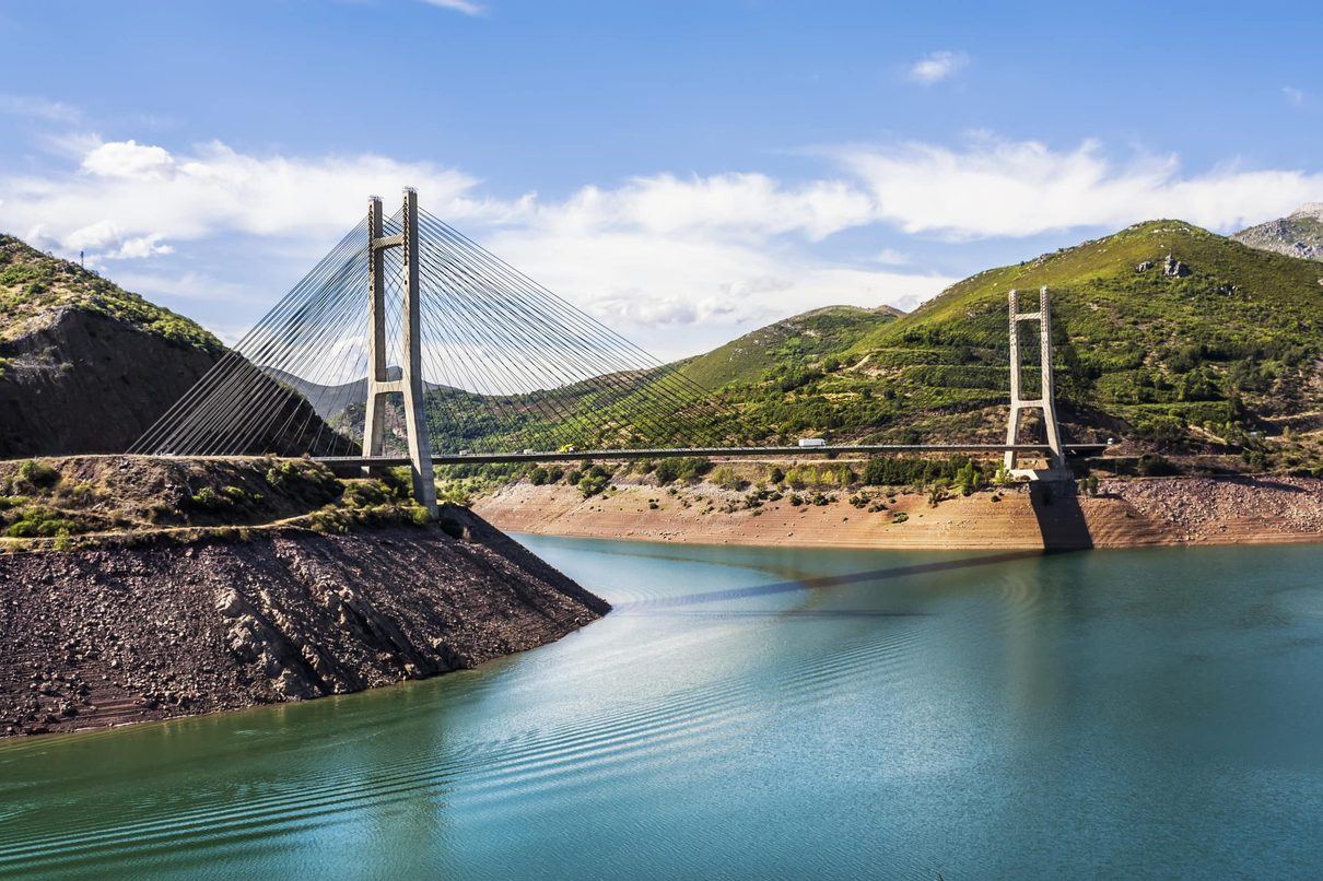 El embalse de Barrios de Luna cumple 75 años transformando la vida del Páramo y la Ribera del Órbigo
