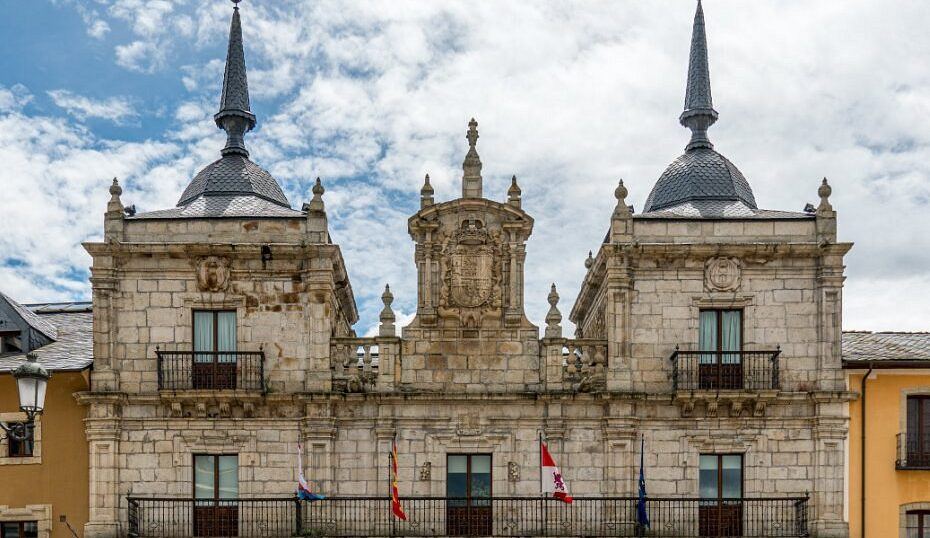 Los ayuntamientos de León reciben más de 573.000 euros del Gobierno para combatir la violencia machista