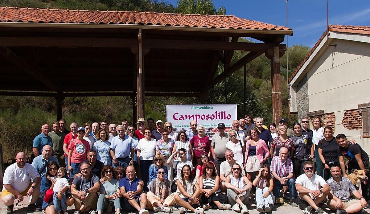 Camposolillo resiste bajo el agua: los oriundos del pueblo anegado por el pantano del Porma celebran 21 años de reencuentros