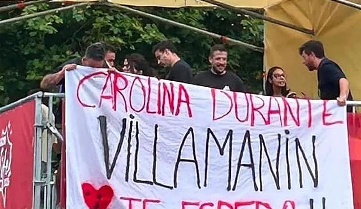 Carolina Durante lleva su indie a Villamanín en un concierto gratuito que cierra unas fiestas históricas