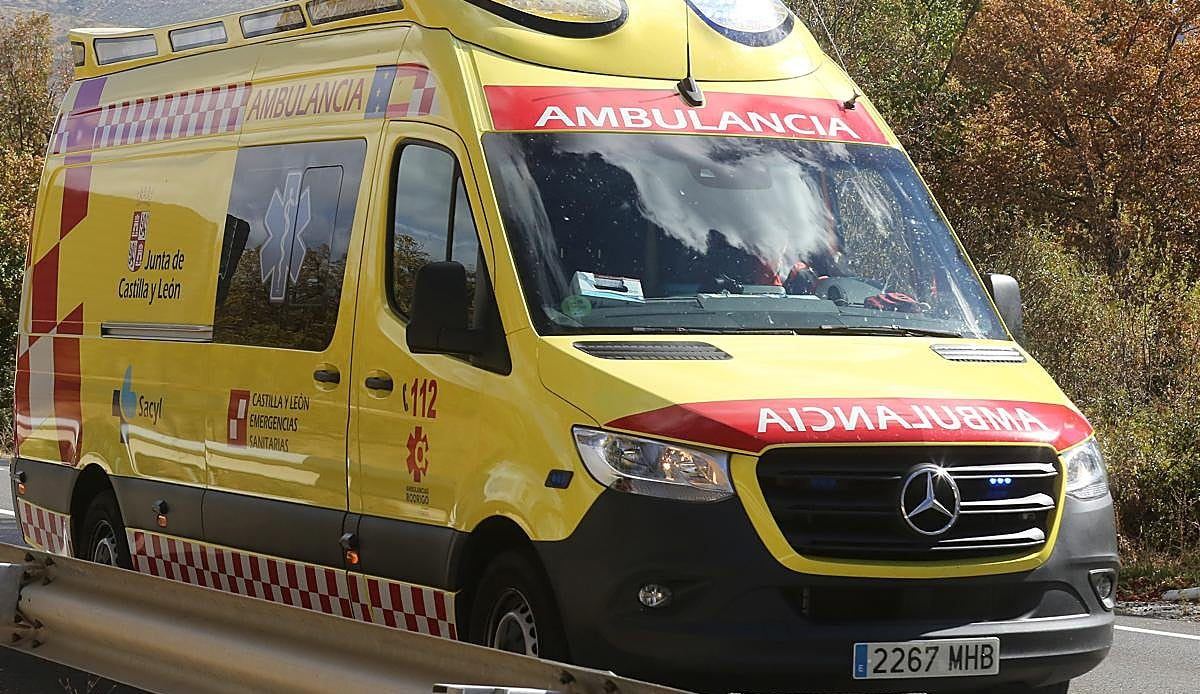 Un coche sale de la vía en la LE-30 y deja dos heridos, uno de ellos inconsciente, en León