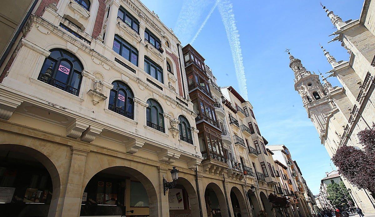 La calle Portales de Logroño revive diez años después la pesadilla de la inseguridad que ya protagonizó en 2016