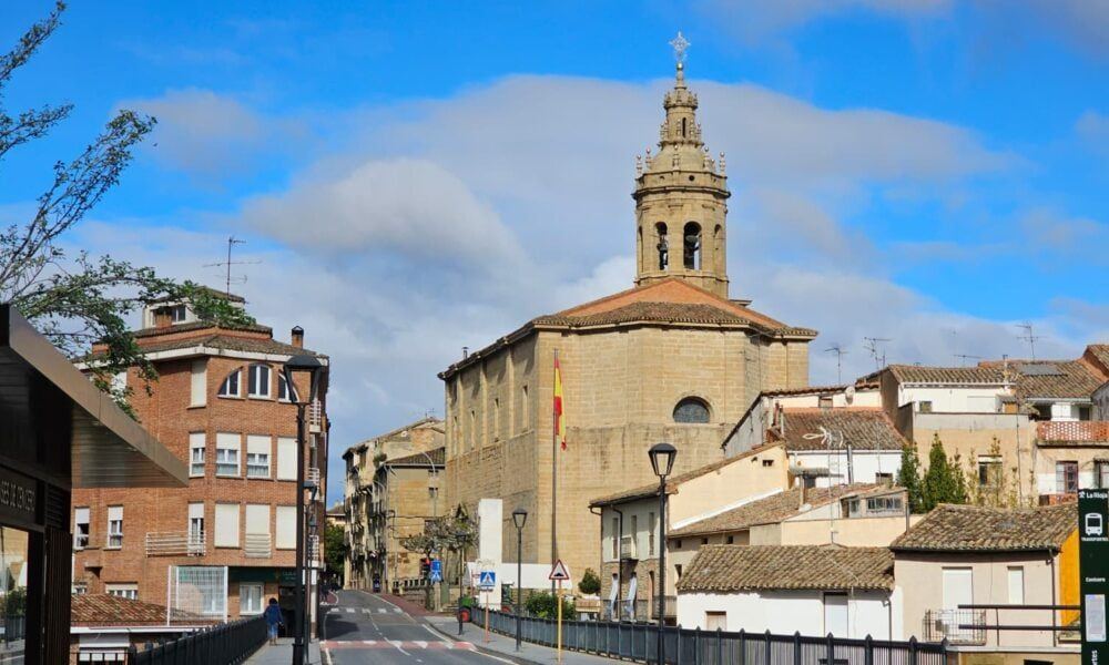 Detenido un hombre tras agredir a cuatro personas de madrugada en Cenicero y resistirse a la Guardia Civil