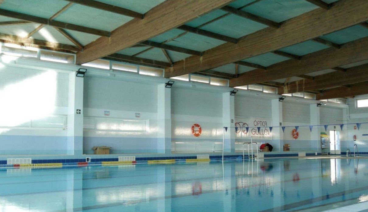 Dos niños hospitalizados en estado grave tras inhalar cloro en las piscinas municipales de Viana