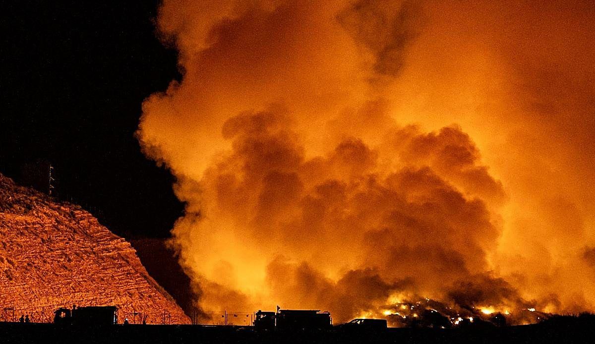El vertedero de Nájera se incendia de nuevo y siembra la alarma en la comarca riojana