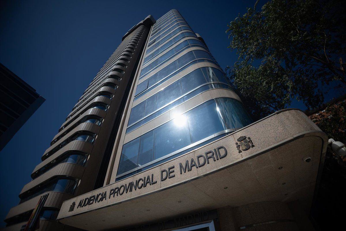 La Audiencia de Madrid absuelve a nueve acusados de explotar económicamente a familias al borde del desahucio