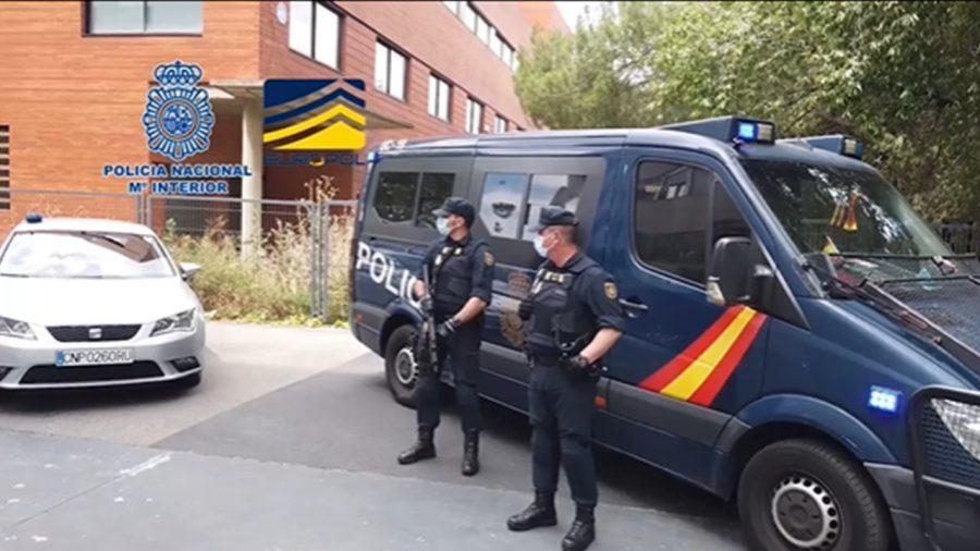 Gorra, gafas y tatuajes: así dieron caza en Madrid a uno de los fugitivos más buscados del Reino Unido