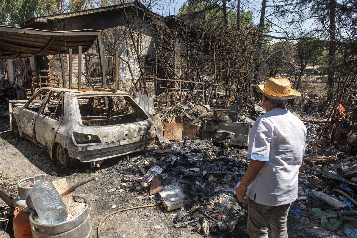 Las familias sin hogar por los incendios de la Sierra Oeste recibirán hasta 1.500 euros al mes para el alquiler