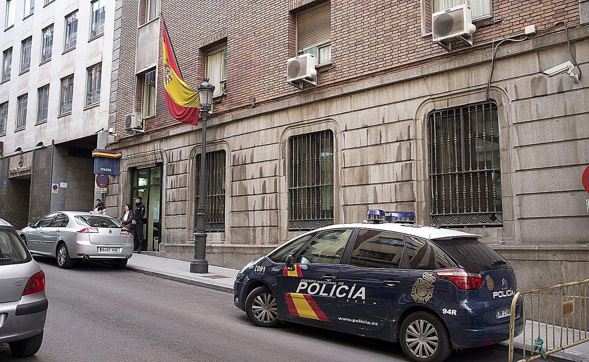 Sus tatuajes lo delataron: la Policía Nacional captura en Madrid a uno de los fugitivos más buscados de Reino Unido